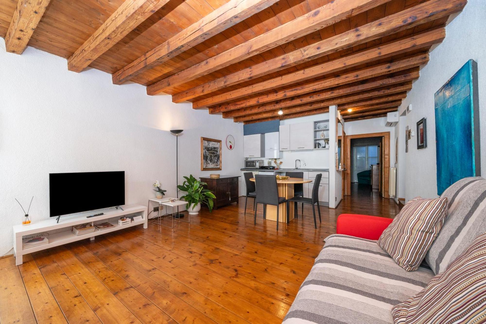 Atelier San Giacomo - Central Apartment Udine Buitenkant foto